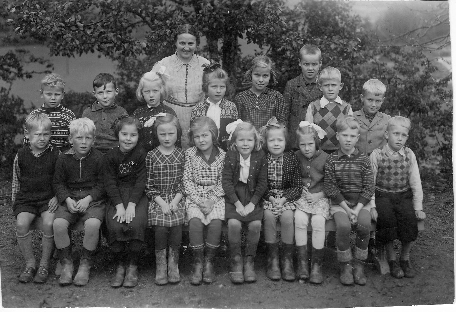 27-1 Foss småskolan 1943.jpg